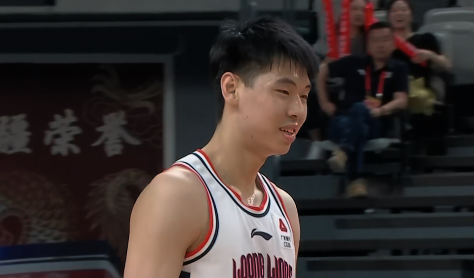 据知情人士, 约广州龙狮 据知情人士, 约广州龙狮