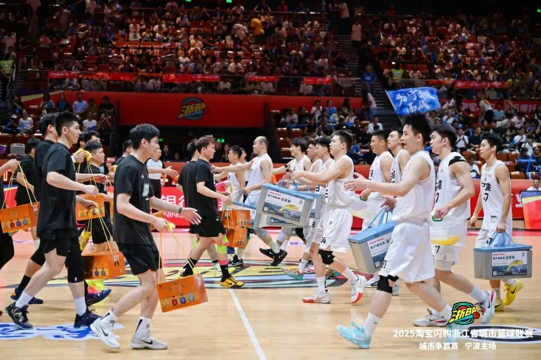 位列B组第 位列B组第